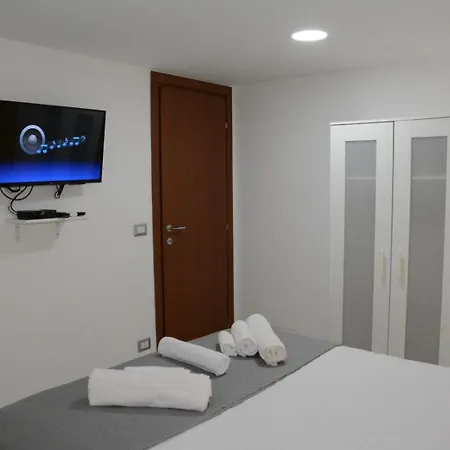Verdi - Historic Centre Apartment