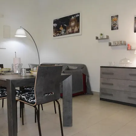 Apartment Verdi - Historic Centre *